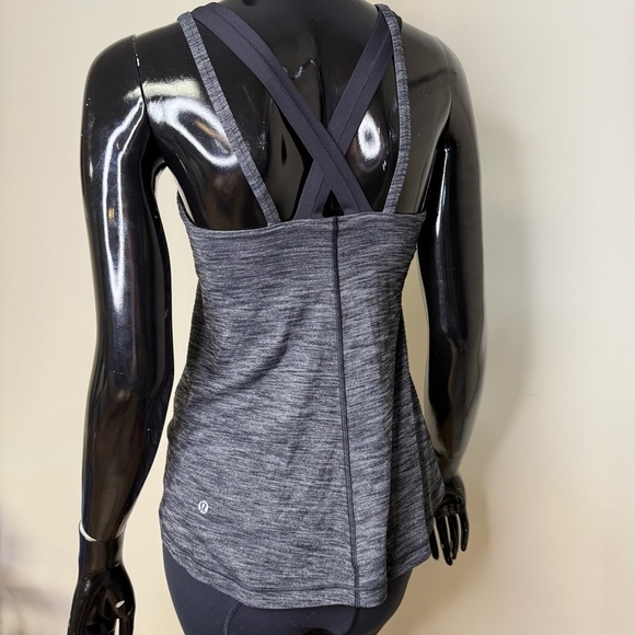 Lululemon Run For Gold Tank Heathered Black Size 6 Built-In Bra Medium Support - Picture 6 of 9